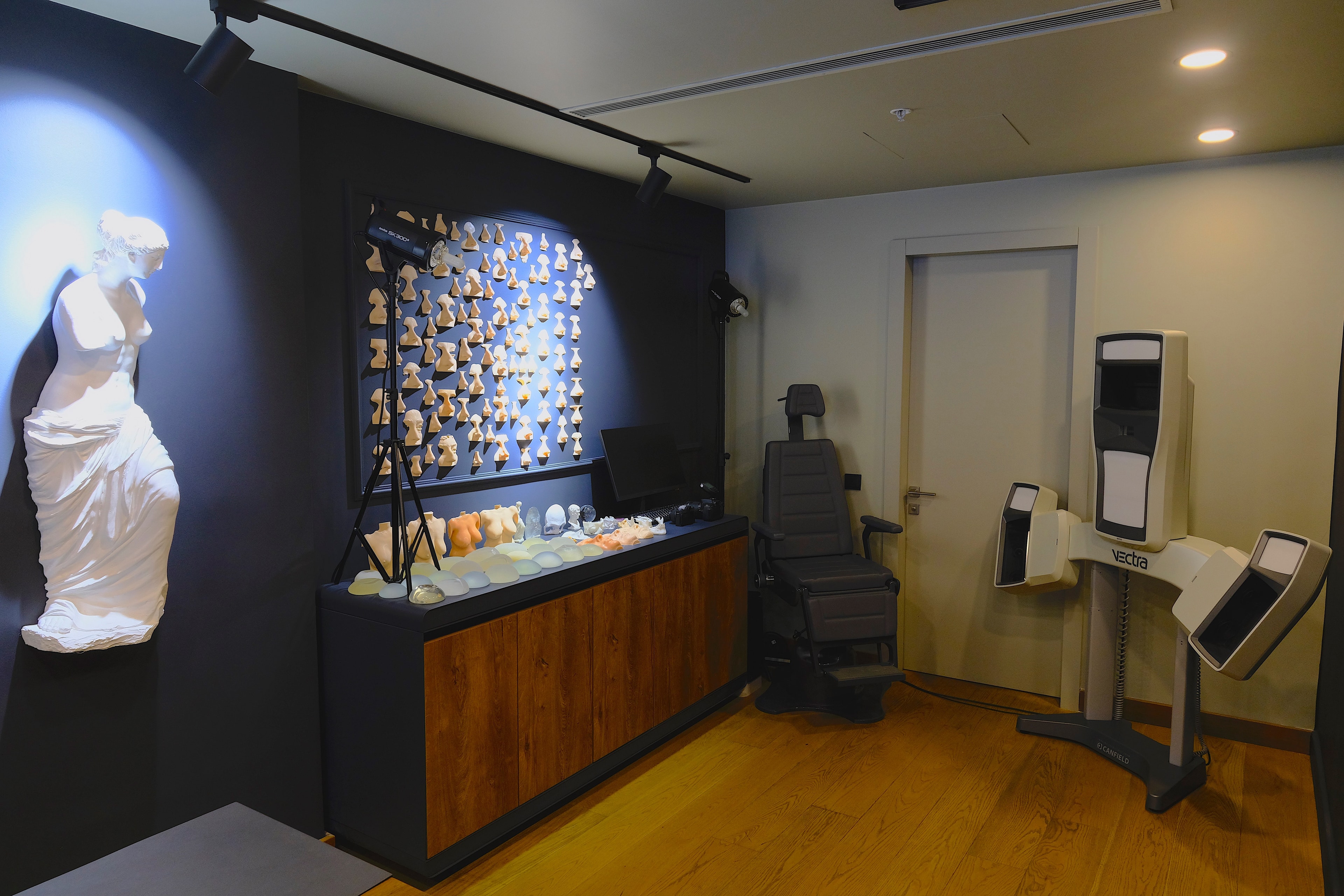 Consultation and 3D imaging room